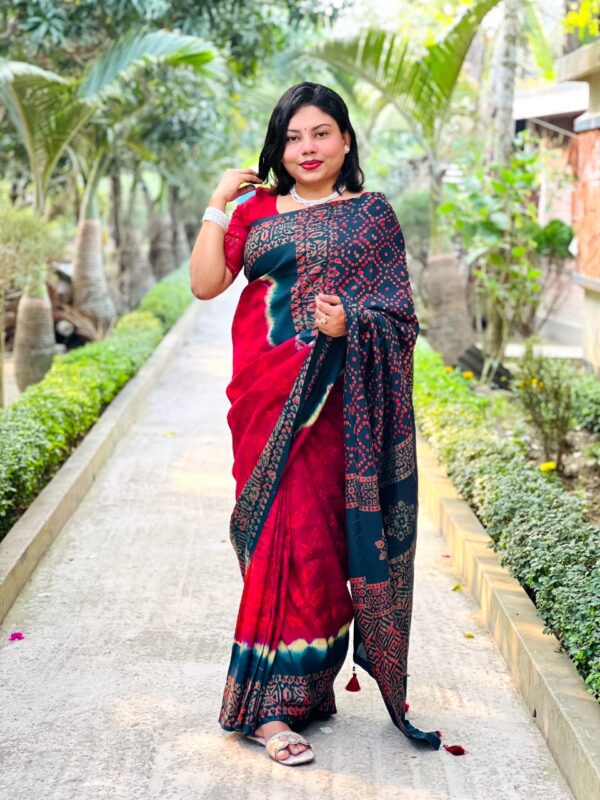Silk batik saree - Image 3